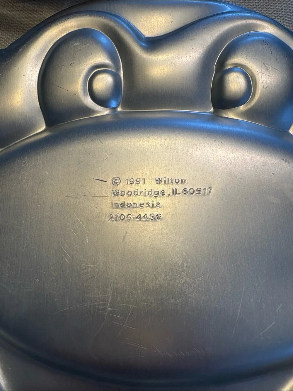Wilton Vintage Ninja Turtle 1991 Cake Pan